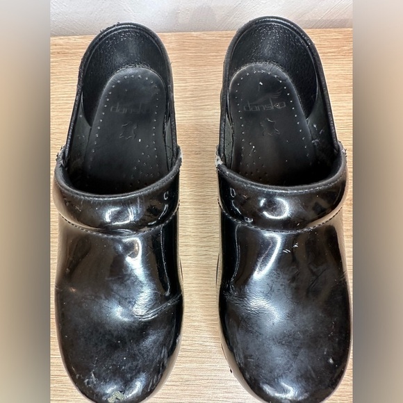 Dansko Womens Professional Black Shiny Clogs Work Nursing Shoes 37 - Picture 7 of 16